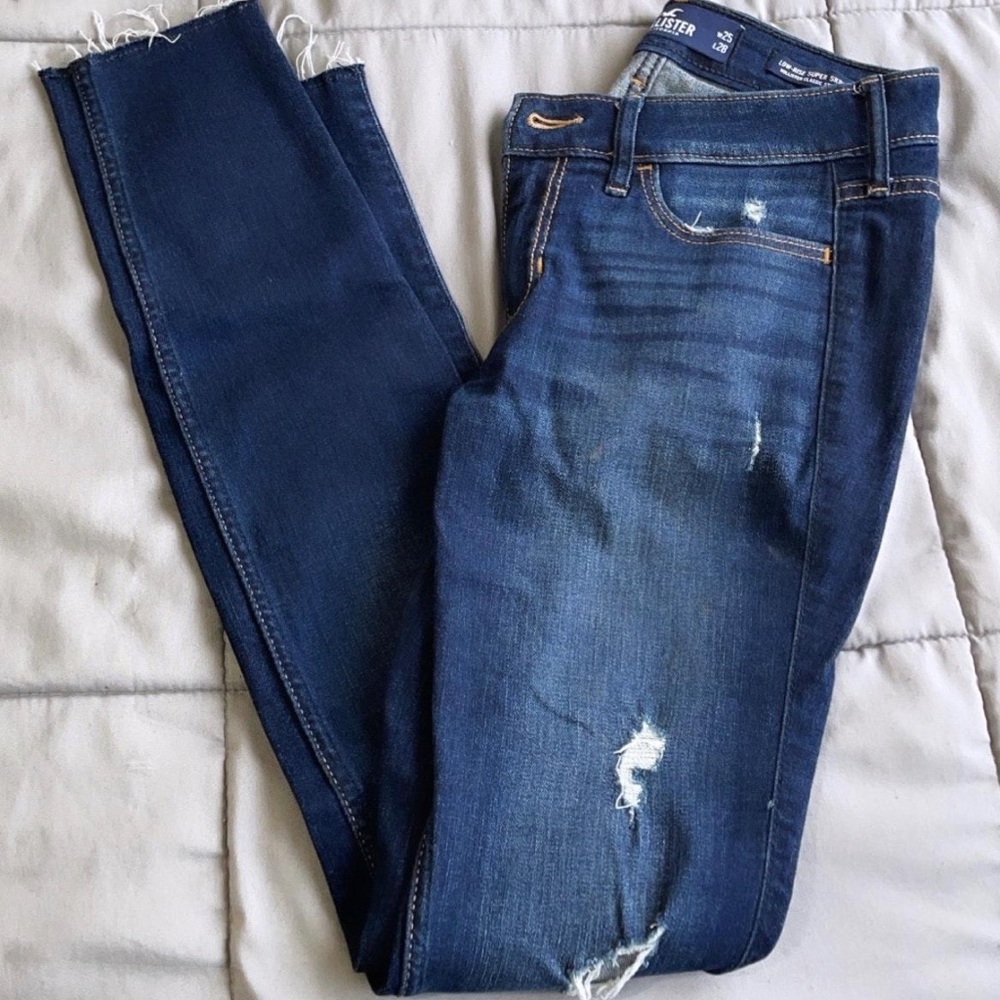 Hollister Low-Rise Skinny Jeans
